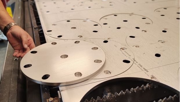 lasercut application in thick 12 mm stainless steel