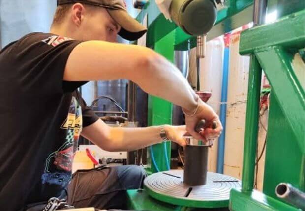 Johan is working on a welded metal application